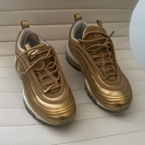 Nike Air Max Metallic Gold Sneakers